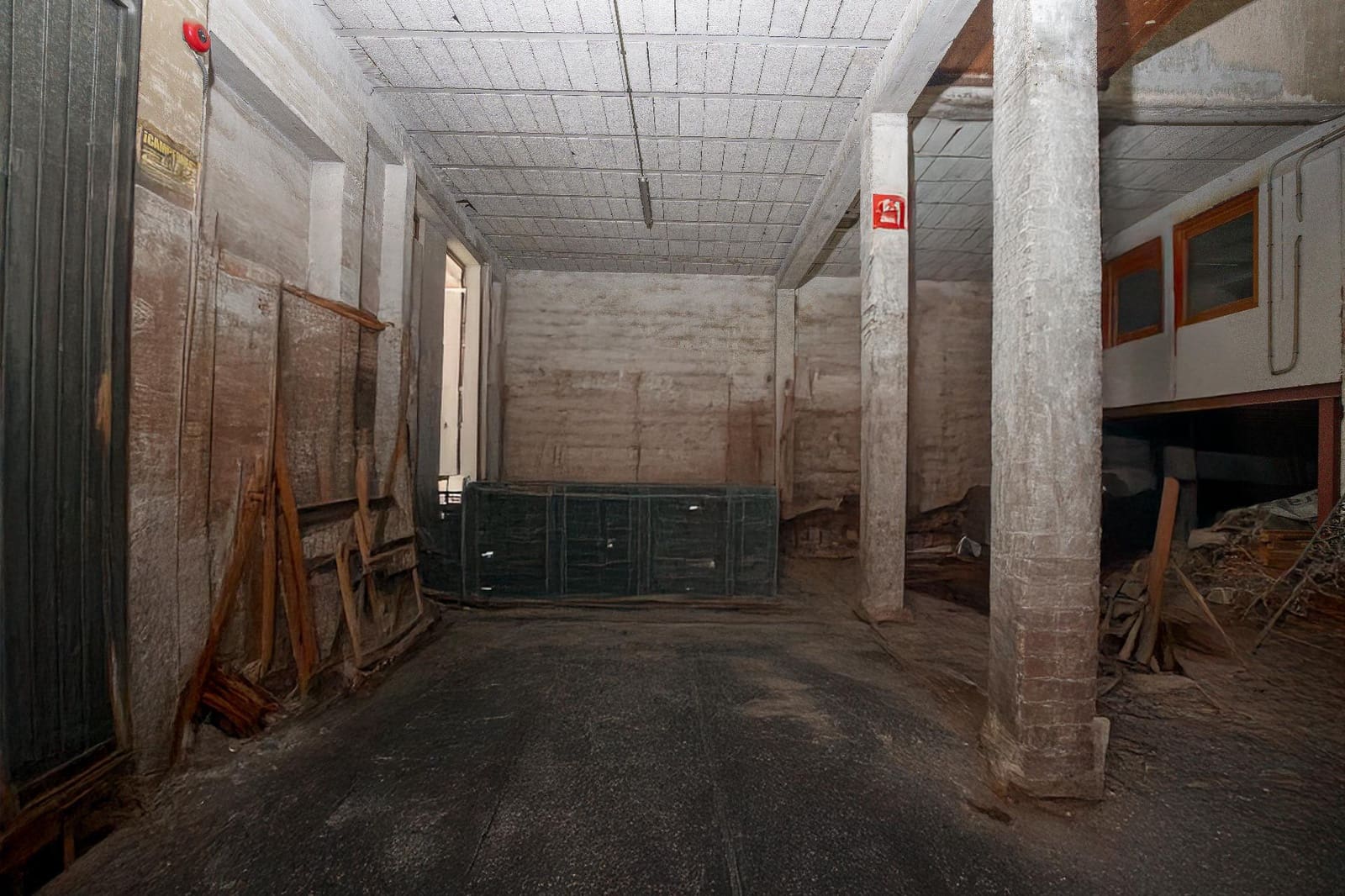 Comercial para venda em Pego - 179 000 € (Ref: 9743099)