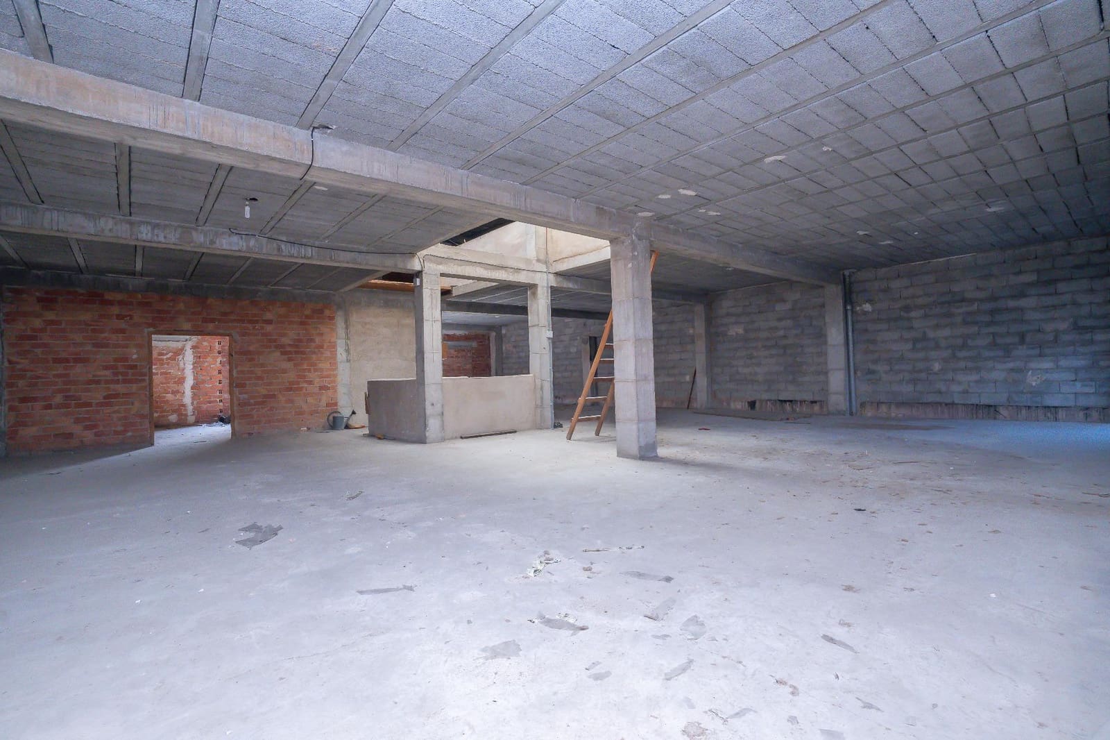 Comercial para venda em Pego - 179 000 € (Ref: 9743099)