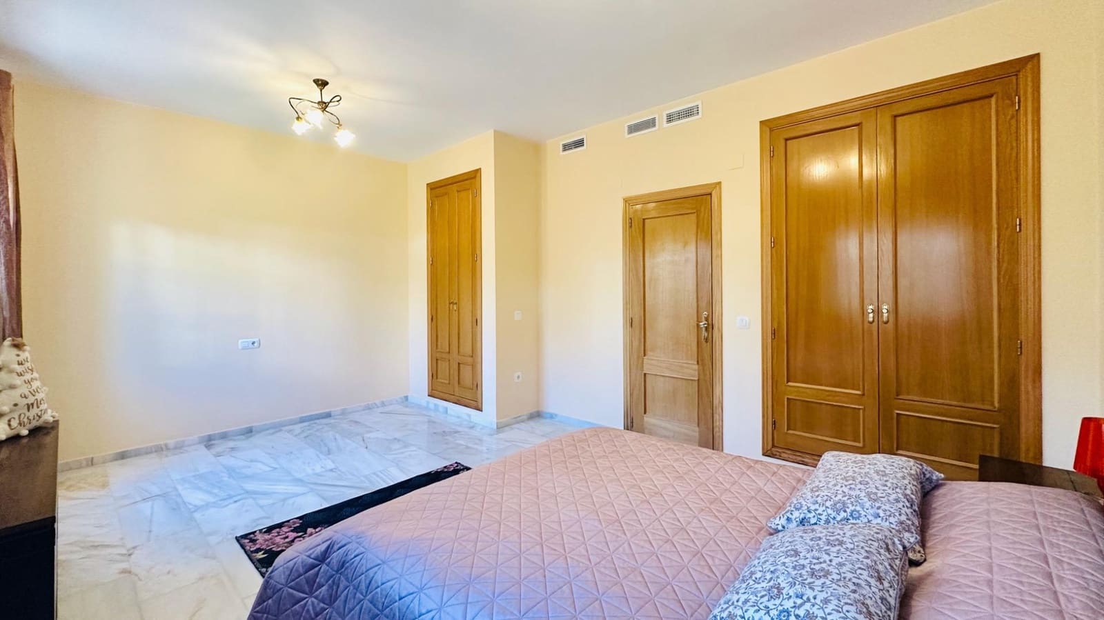 3 bedroom Semi-detached Villa for rent in La Nucia with pool - € 2,300 (Ref: 9747016)