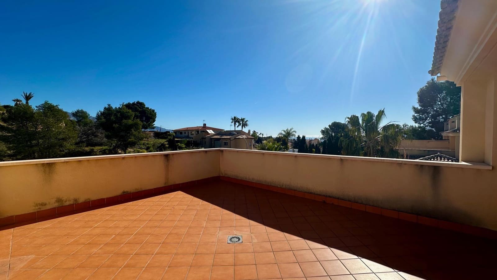 3 bedroom Semi-detached Villa for rent in La Nucia with pool - € 2,300 (Ref: 9747016)