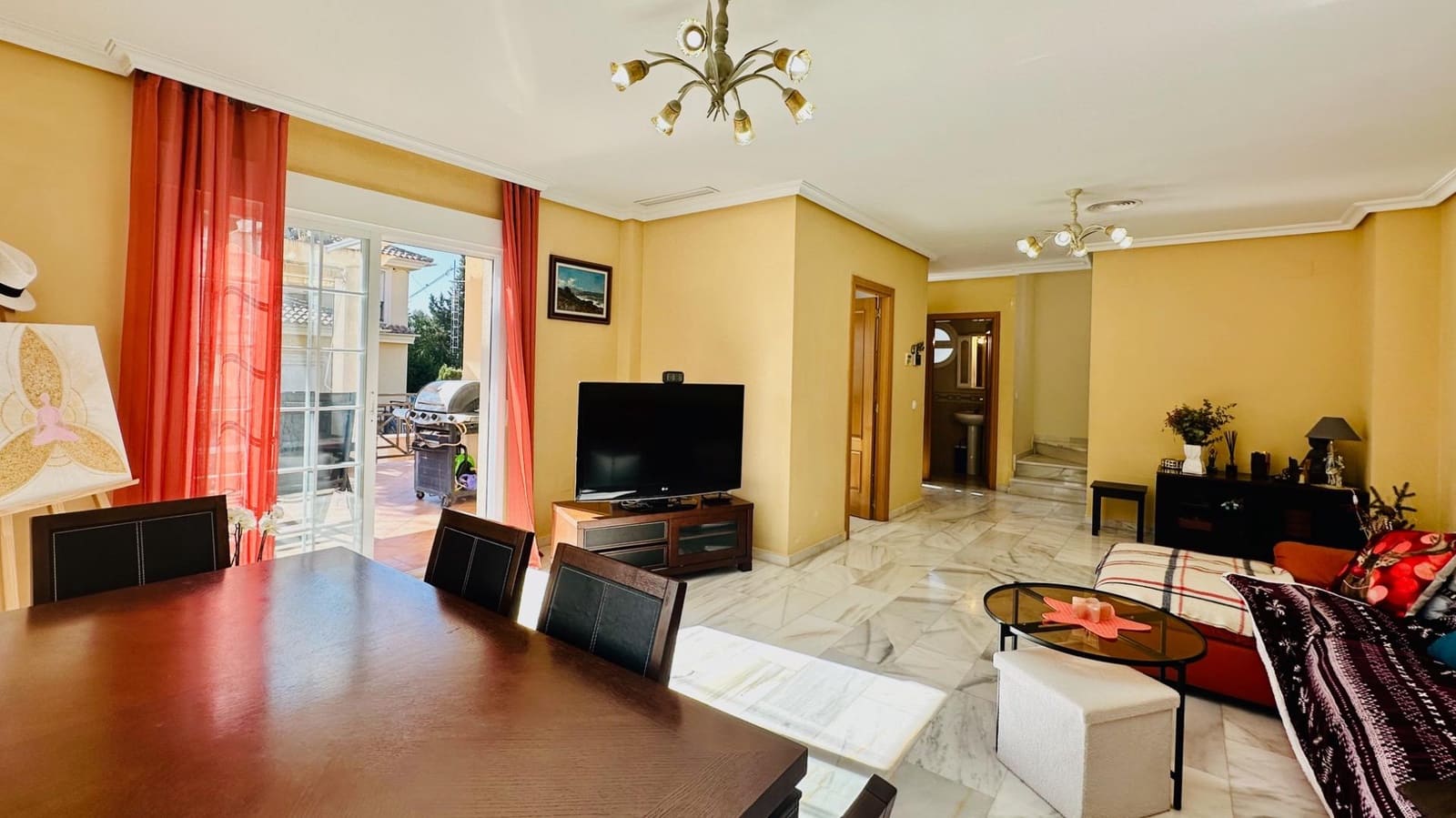 3 bedroom Semi-detached Villa for rent in La Nucia with pool - € 2,300 (Ref: 9747016)