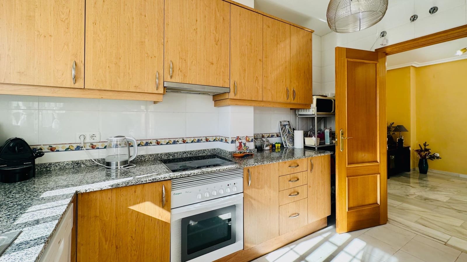 3 bedroom Semi-detached Villa for rent in La Nucia with pool - € 2,300 (Ref: 9747016)