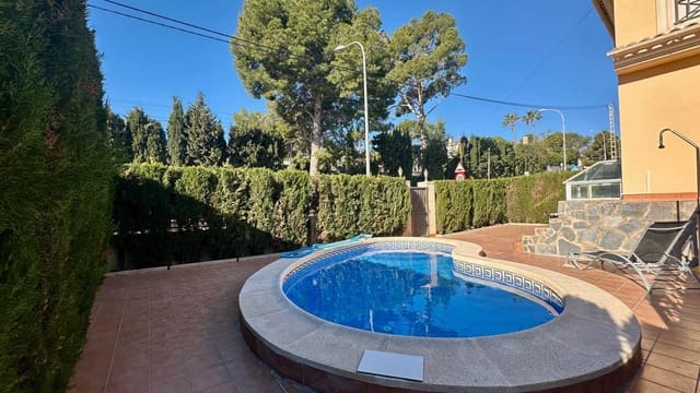 3 soveværelse Semi-Rækkehus til leje i Barranco Hondo, La Nucia med swimmingpool - € 2.300 (Ref: 9747016)