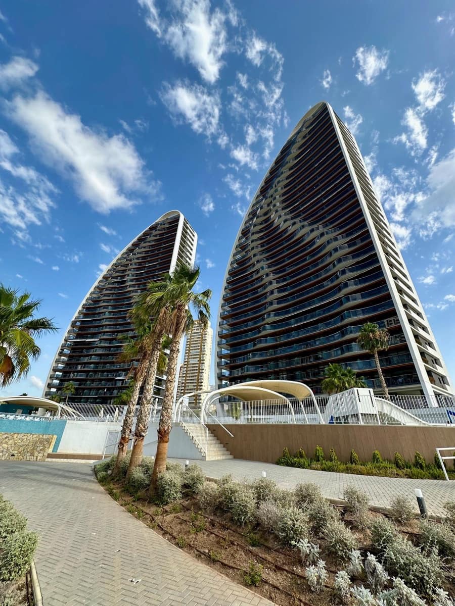 2 soverom Leilighet til salgs i Benidorm med svømmebasseng - € 614 000 (Ref: 9761934)