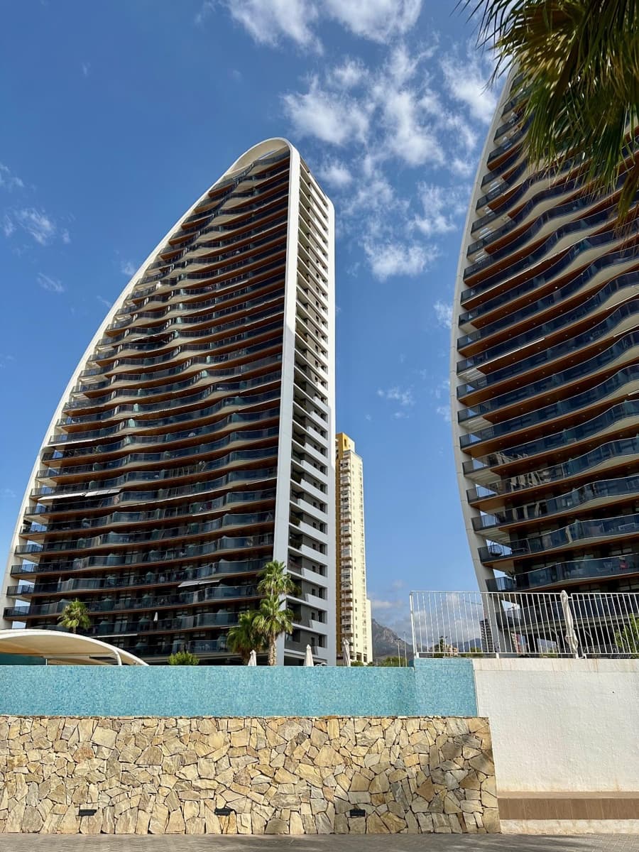 2 soverom Leilighet til salgs i Benidorm med svømmebasseng - € 614 000 (Ref: 9761934)