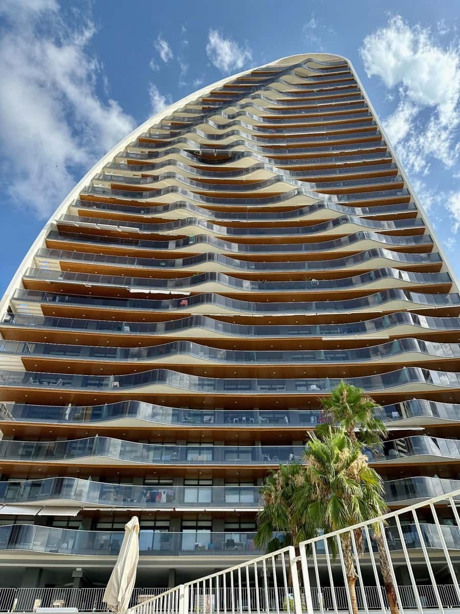 2 soverom Leilighet til salgs i Benidorm med svømmebasseng - € 614 000 (Ref: 9761934)