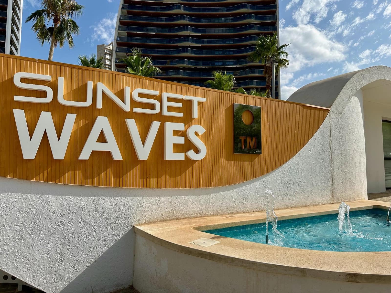 2 soverom Leilighet til salgs i Benidorm med svømmebasseng - € 614 000 (Ref: 9761934)