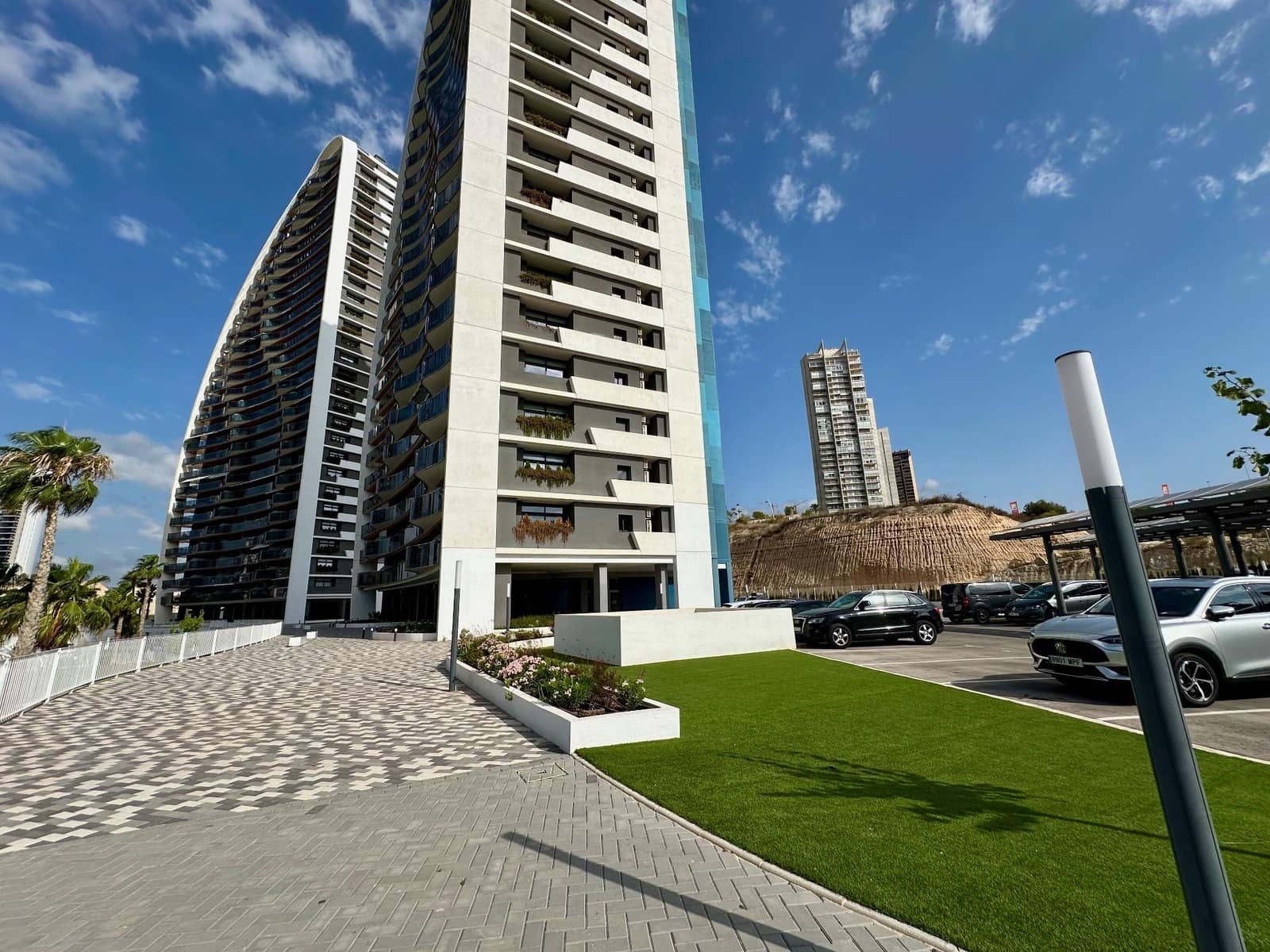 2 soverom Leilighet til salgs i Benidorm med svømmebasseng - € 614 000 (Ref: 9761934)