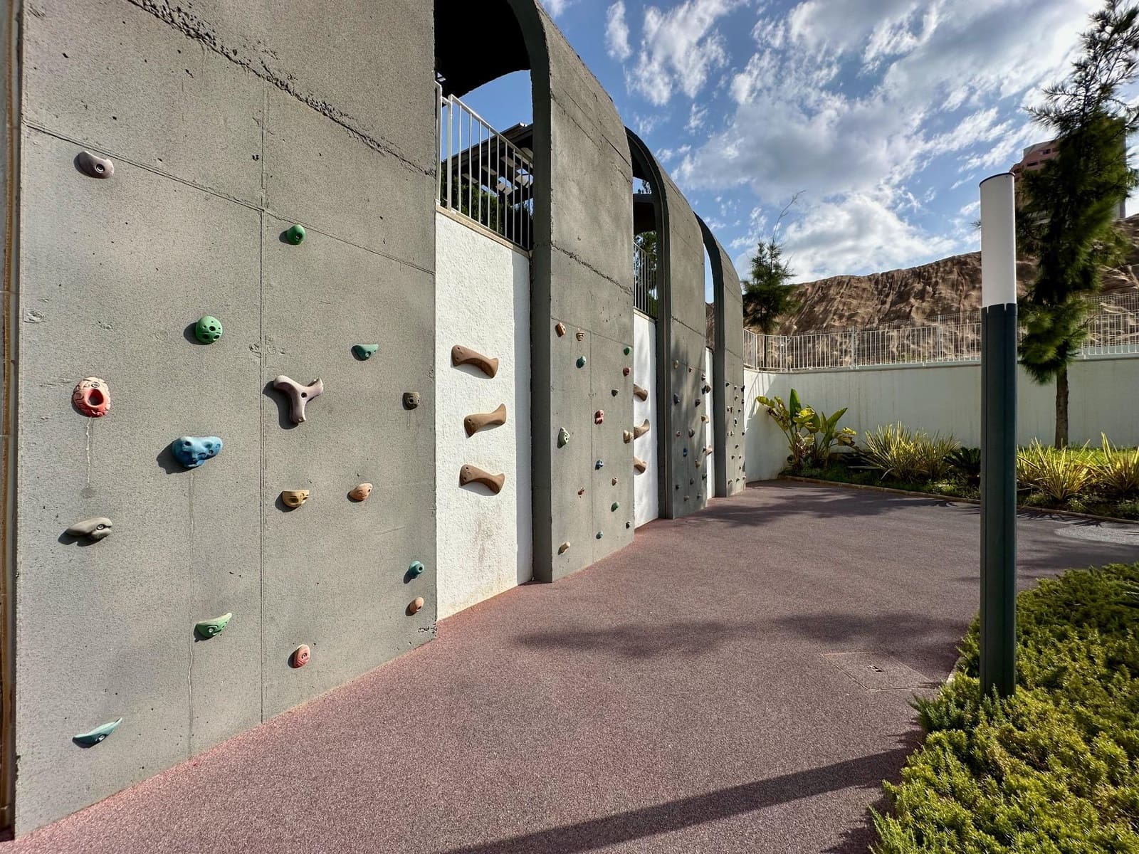 2 soverom Leilighet til salgs i Benidorm med svømmebasseng - € 614 000 (Ref: 9761934)