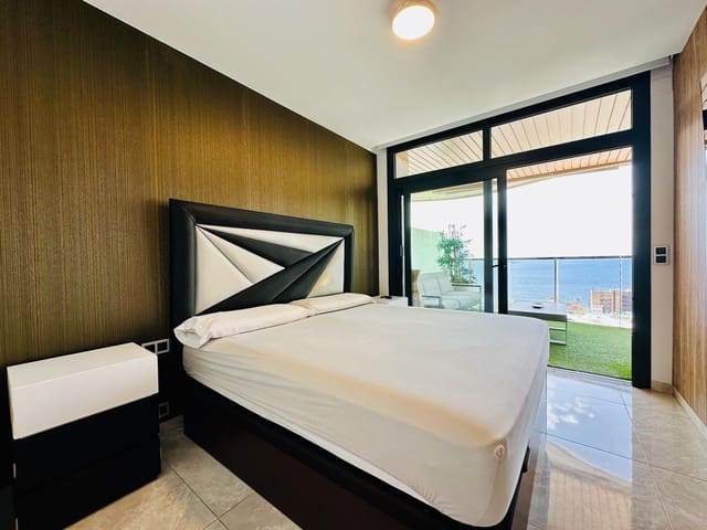 2 soverom Leilighet til salgs i Playa Poniente, Benidorm med svømmebasseng - € 614 000 (Ref: 9761934)