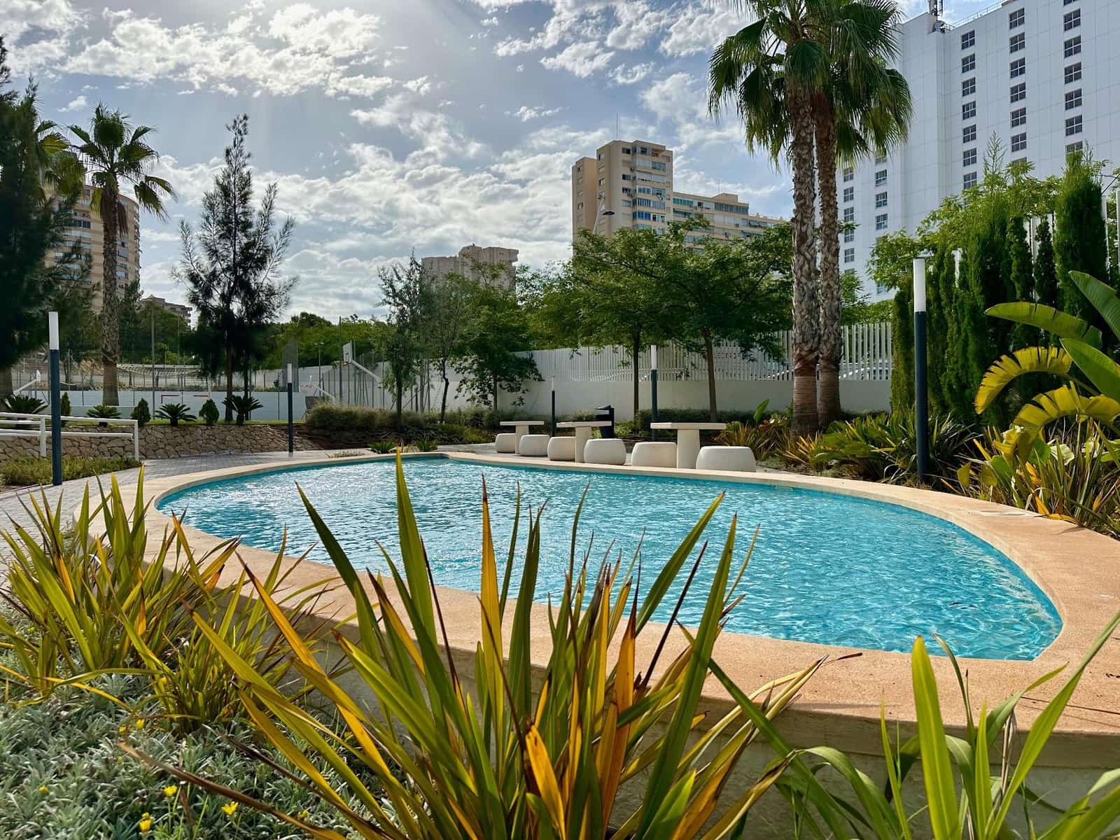 2 soverom Leilighet til salgs i Benidorm med svømmebasseng - € 614 000 (Ref: 9761934)