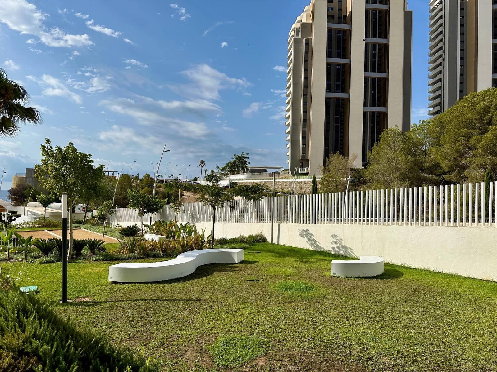 2 soverom Leilighet til salgs i Benidorm med svømmebasseng - € 614 000 (Ref: 9761934)