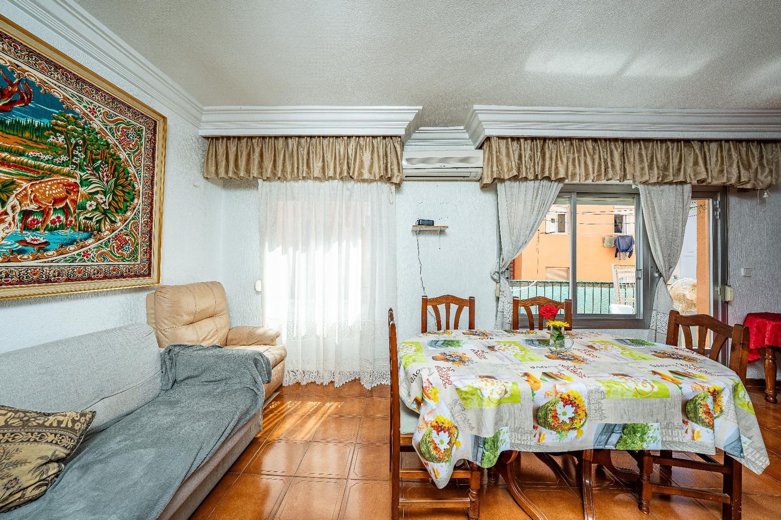 Piso de 3 habitaciones en Jijona / Xixona en venta - 87.000 € (Ref: 9770604)