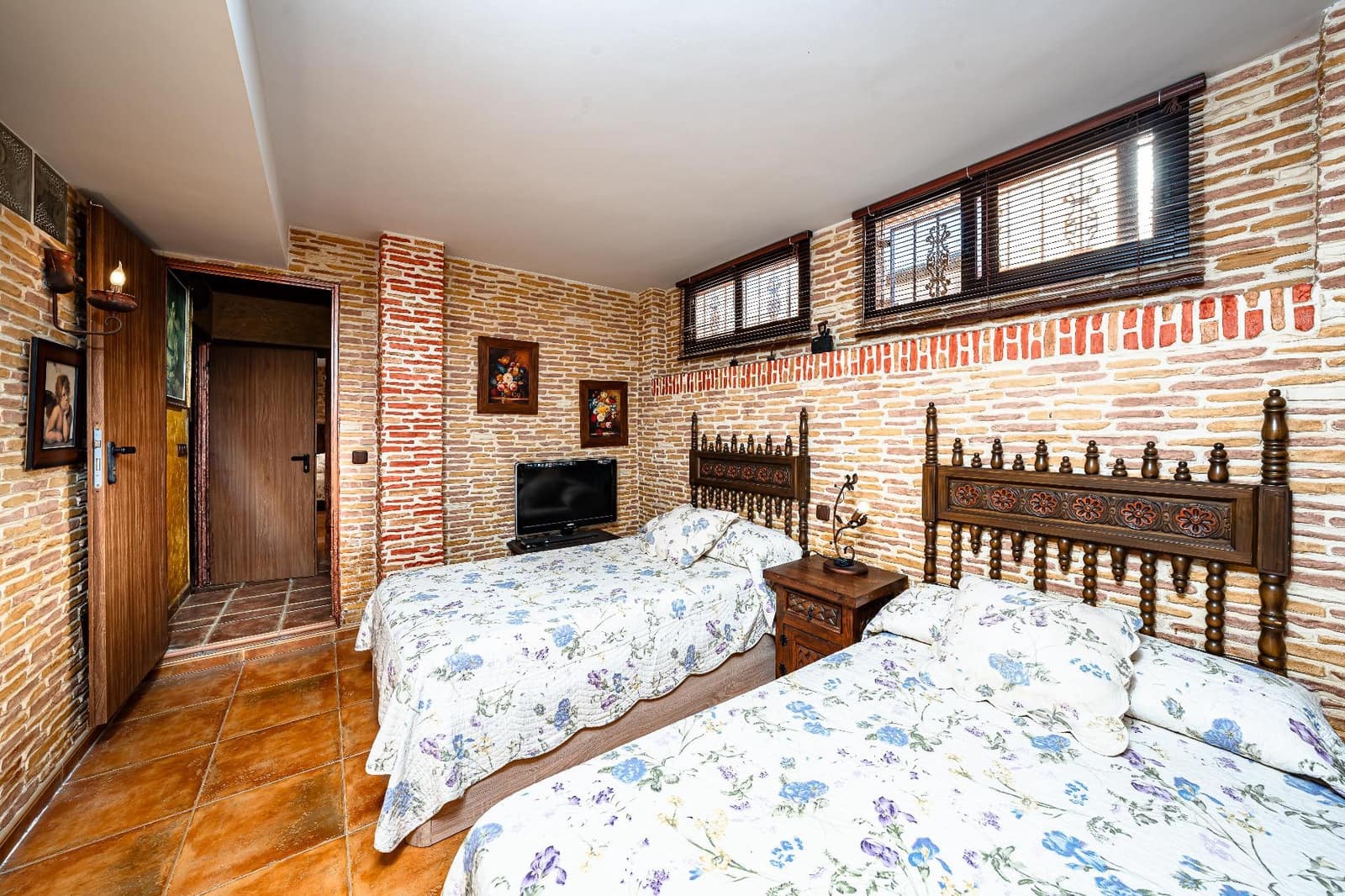 7 soveværelse Villa til salg i Daya Nueva - € 399.900 (Ref: 9778077)