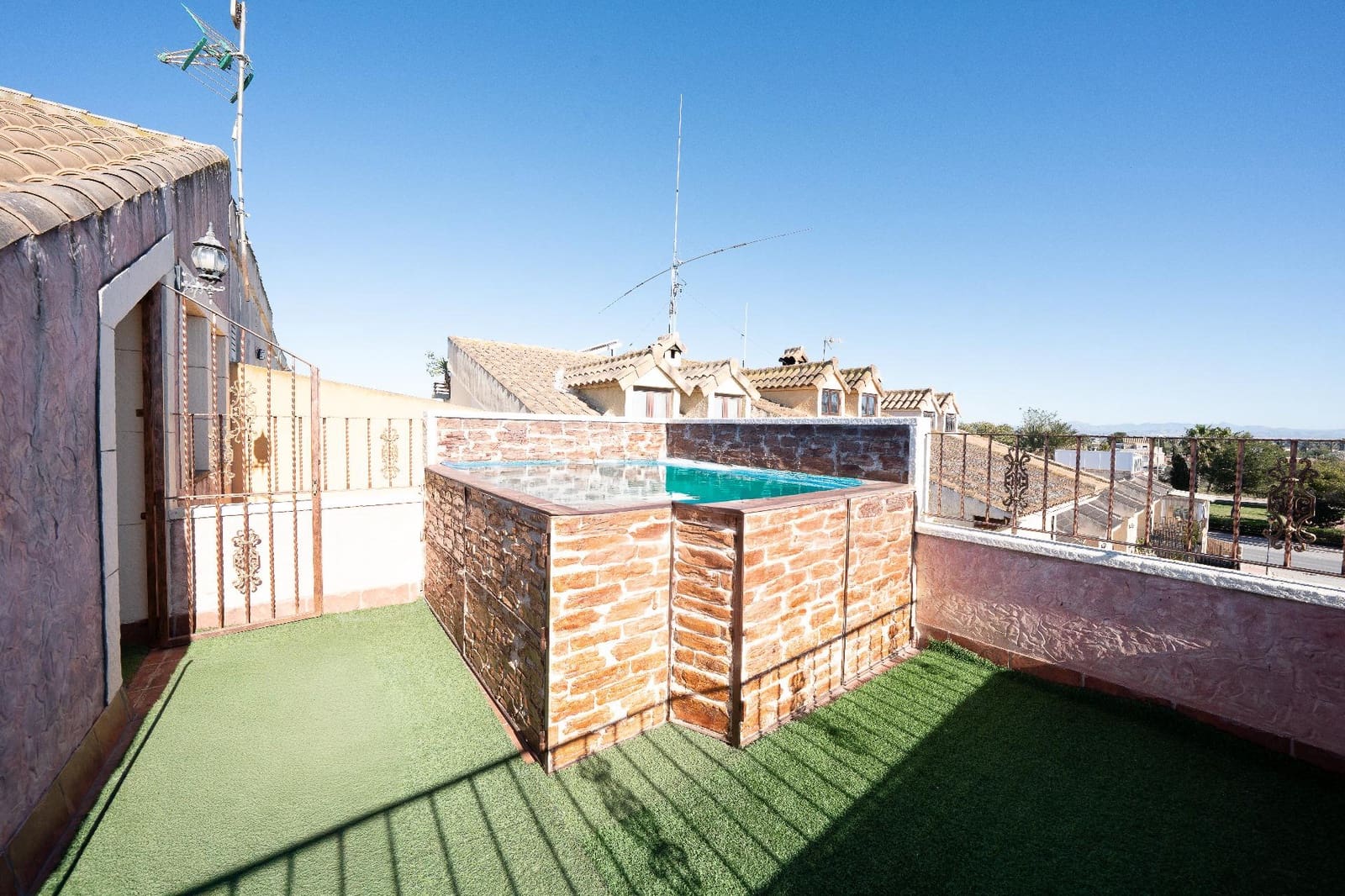 7 soveværelse Villa til salg i Daya Nueva - € 399.900 (Ref: 9778077)