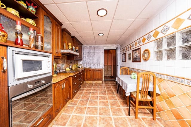 7 soveværelse Villa til salg i Daya Nueva - € 399.900 (Ref: 9778077)