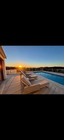 5 sypialnia Willa na sprzedaż w Finestrat z basenem garażem - 1 300 000 € (Ref: 9780496)