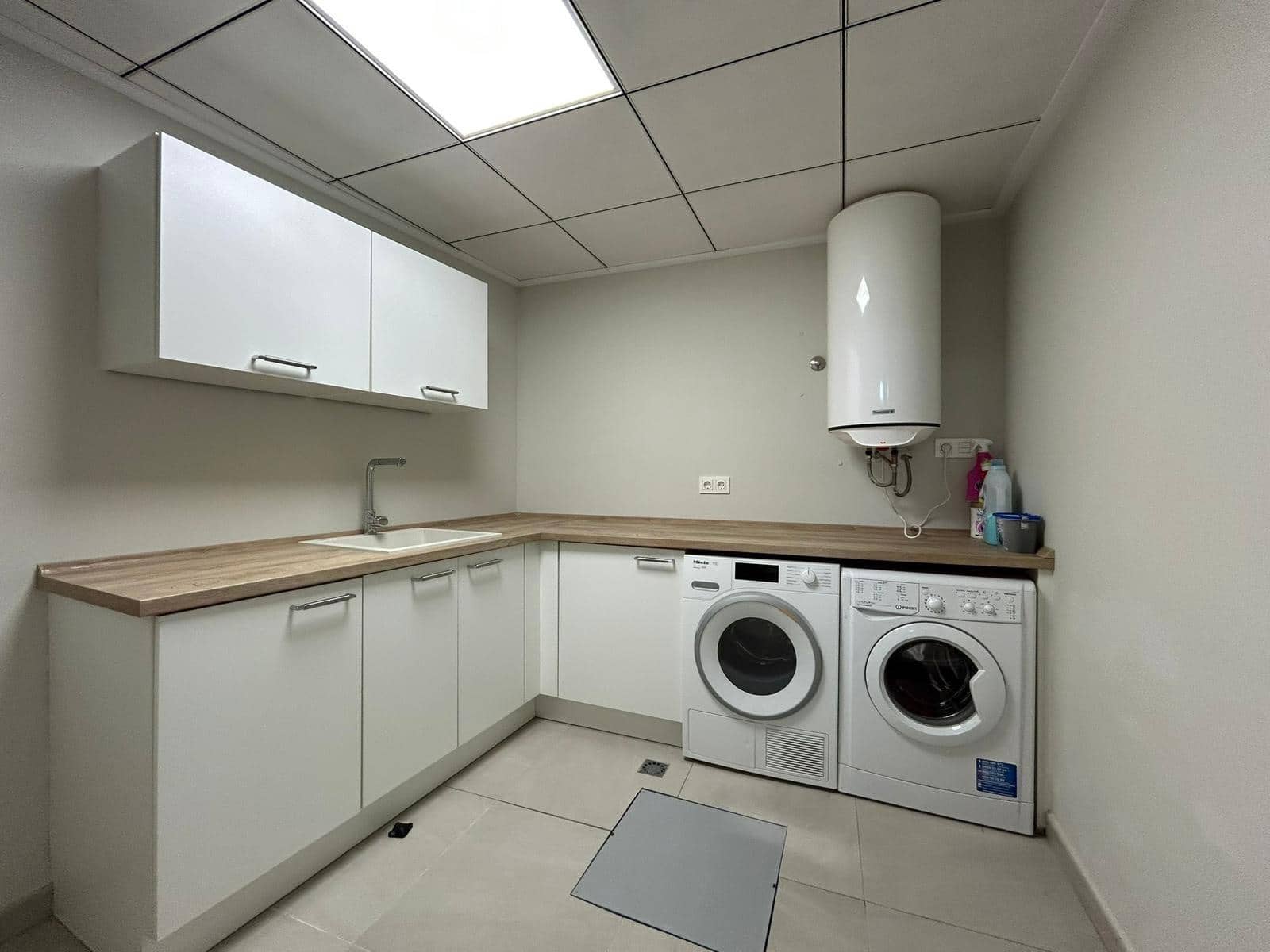 5 sypialnia Willa na sprzedaż w Finestrat z basenem garażem - 1 300 000 € (Ref: 9780496)