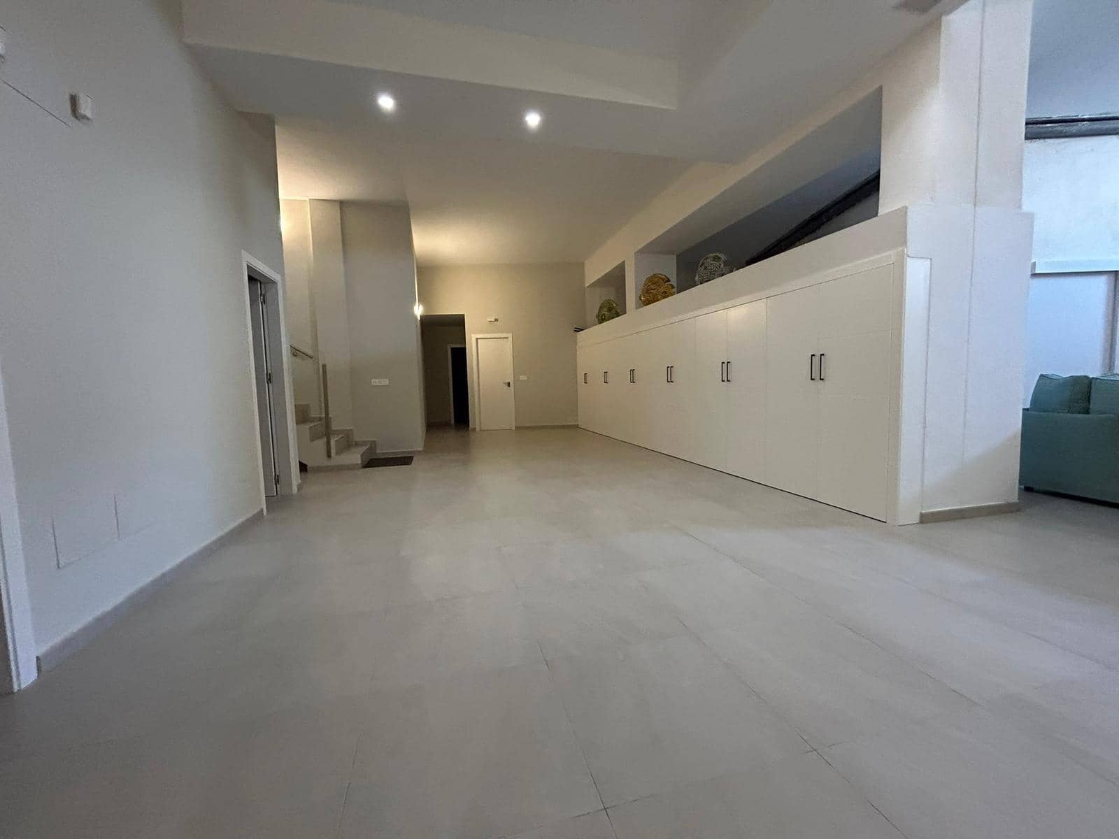 5 sypialnia Willa na sprzedaż w Finestrat z basenem garażem - 1 300 000 € (Ref: 9780496)