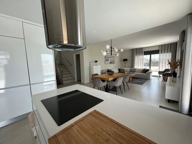 5 sypialnia Willa na sprzedaż w Finestrat z basenem garażem - 1 300 000 € (Ref: 9780496)