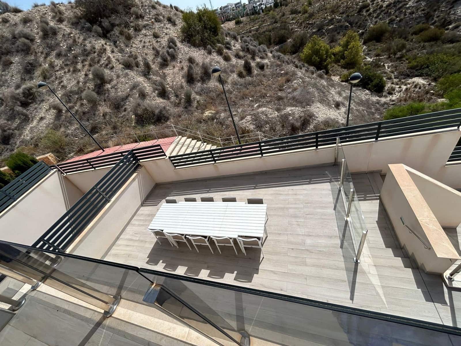 5 sypialnia Willa na sprzedaż w Finestrat z basenem garażem - 1 300 000 € (Ref: 9780496)