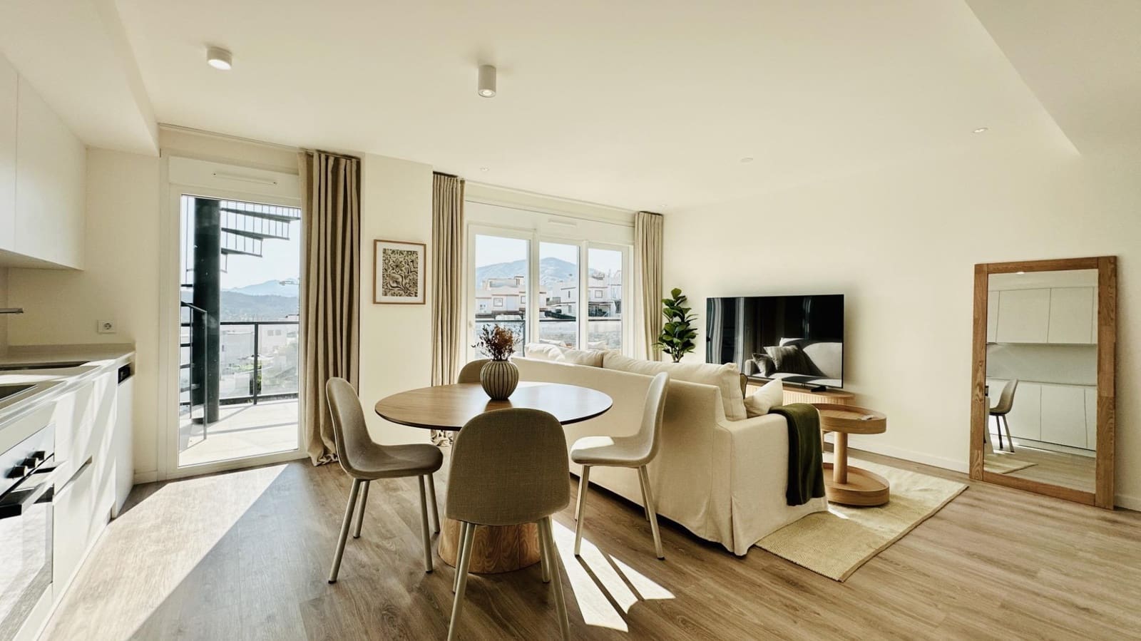 3 bedroom Apartment for rent in Finestrat with pool - € 2,250 (Ref: 9780497)