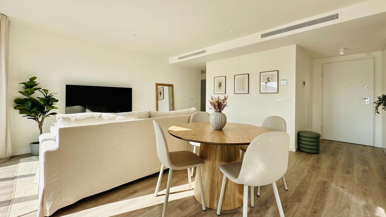 3 bedroom Apartment for rent in Finestrat with pool - € 2,250 (Ref: 9780497)