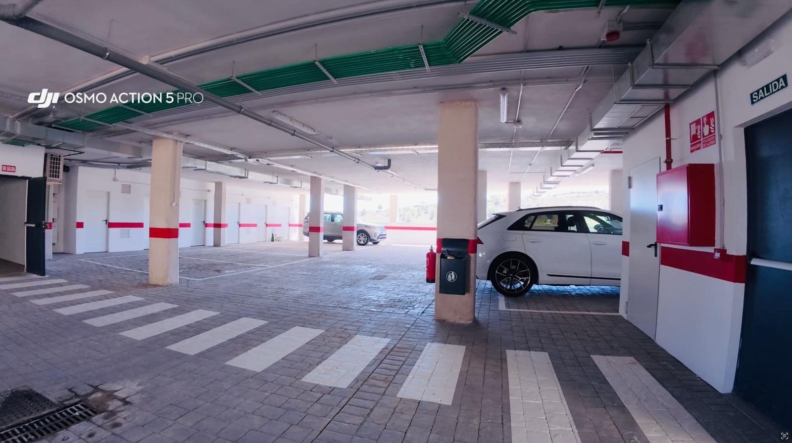 2 bedroom Apartment for sale in Finestrat with pool - € 499,000 (Ref: 9783624)