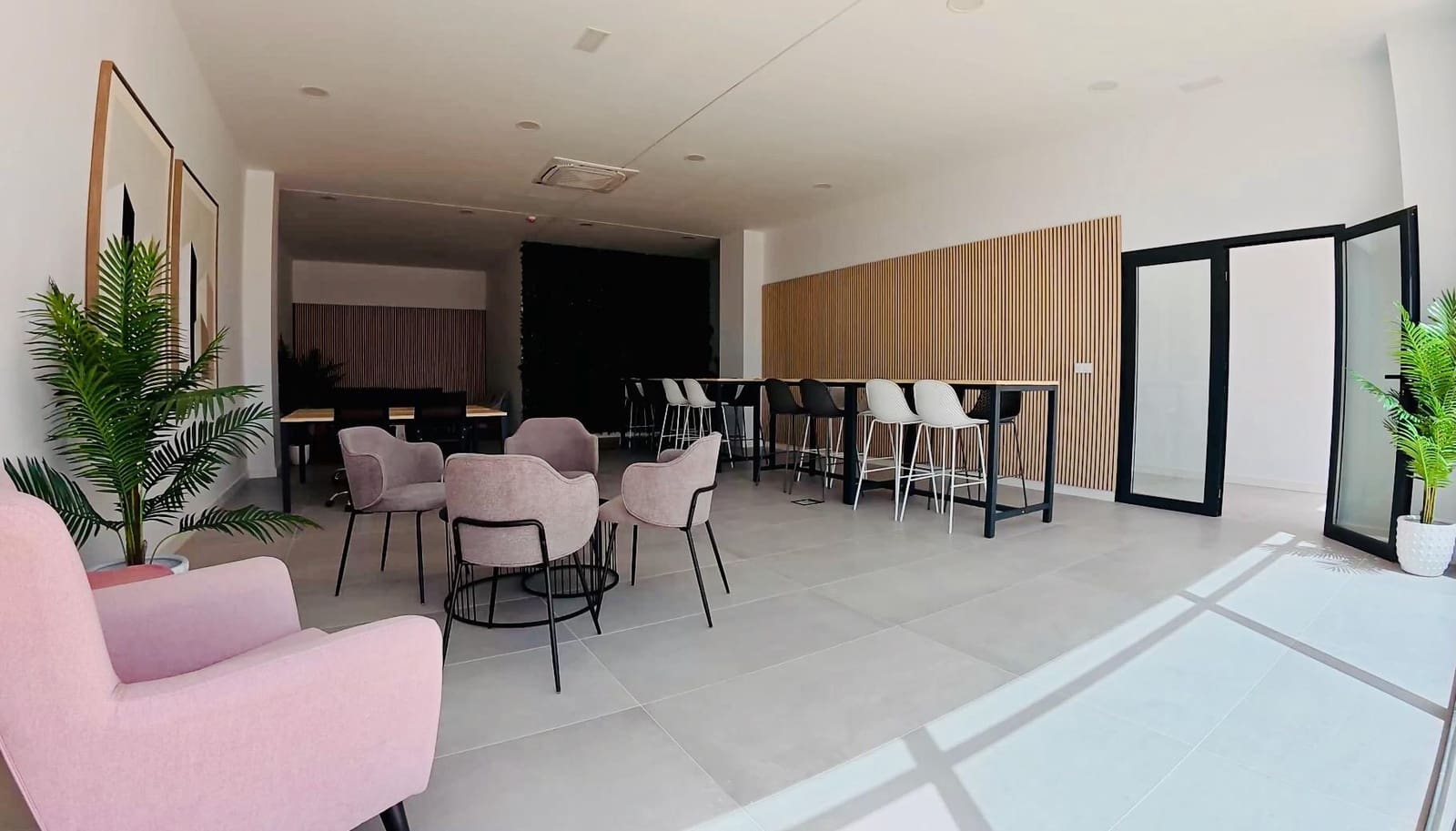 2 bedroom Apartment for sale in Finestrat with pool - € 499,000 (Ref: 9783624)