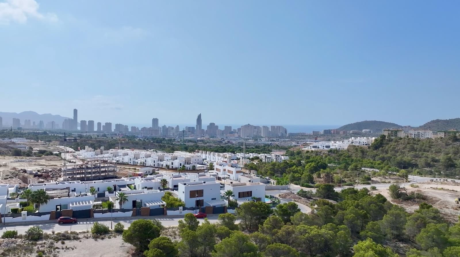 2 bedroom Apartment for sale in Finestrat with pool - € 499,000 (Ref: 9783624)