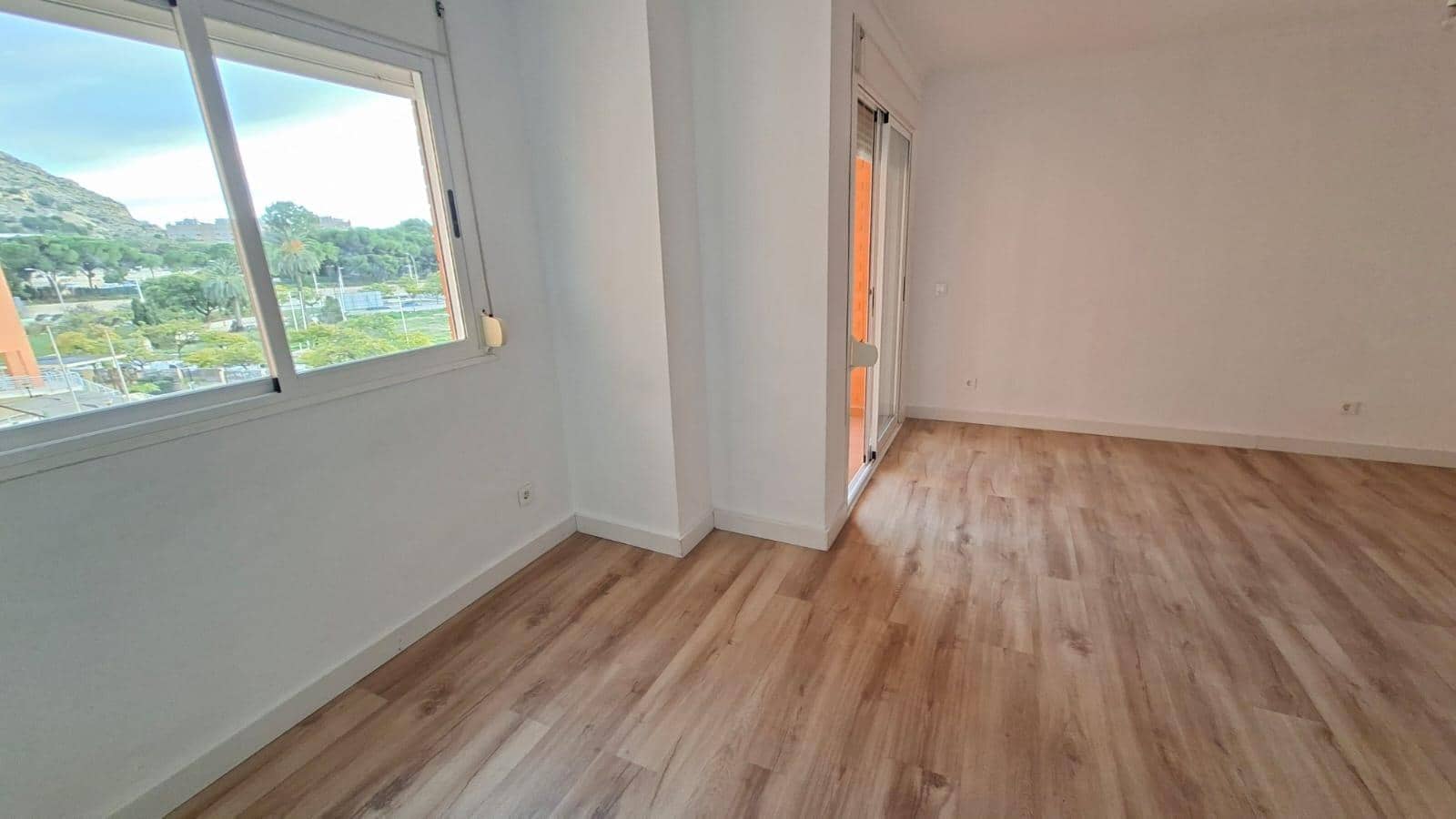 2 chambre Appartement à vendre à Alicante ville - 340 000 € (Ref: 9788365)