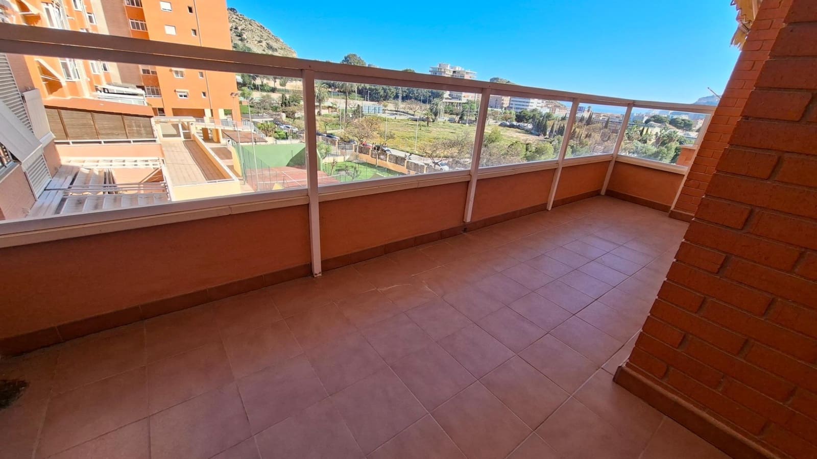 2 chambre Appartement à vendre à Alicante ville - 340 000 € (Ref: 9788365)