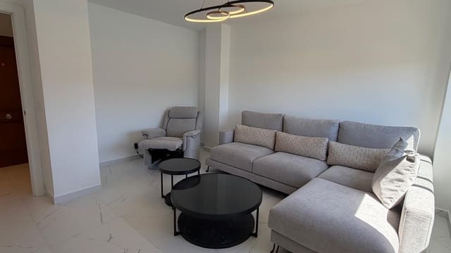 2 soverom Leilighet til salgs i Alicante by med svømmebasseng garasje - € 299 000 (Ref: 9788366)