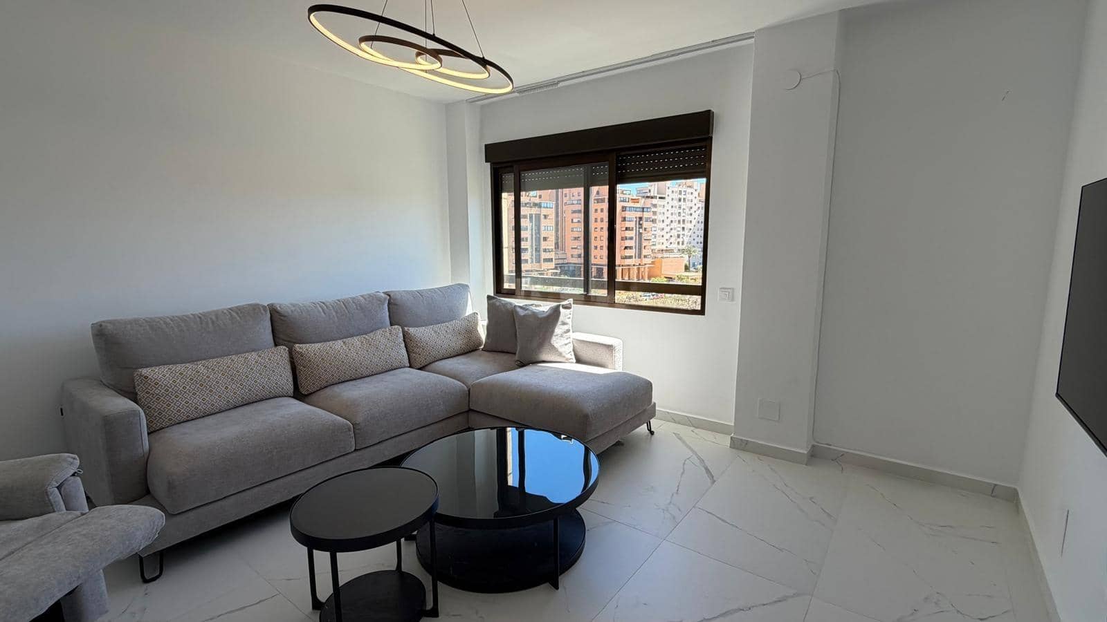 2 soveværelse Lejlighed til salg i Alicante by med swimmingpool garage - € 290.000 (Ref: 9788366)
