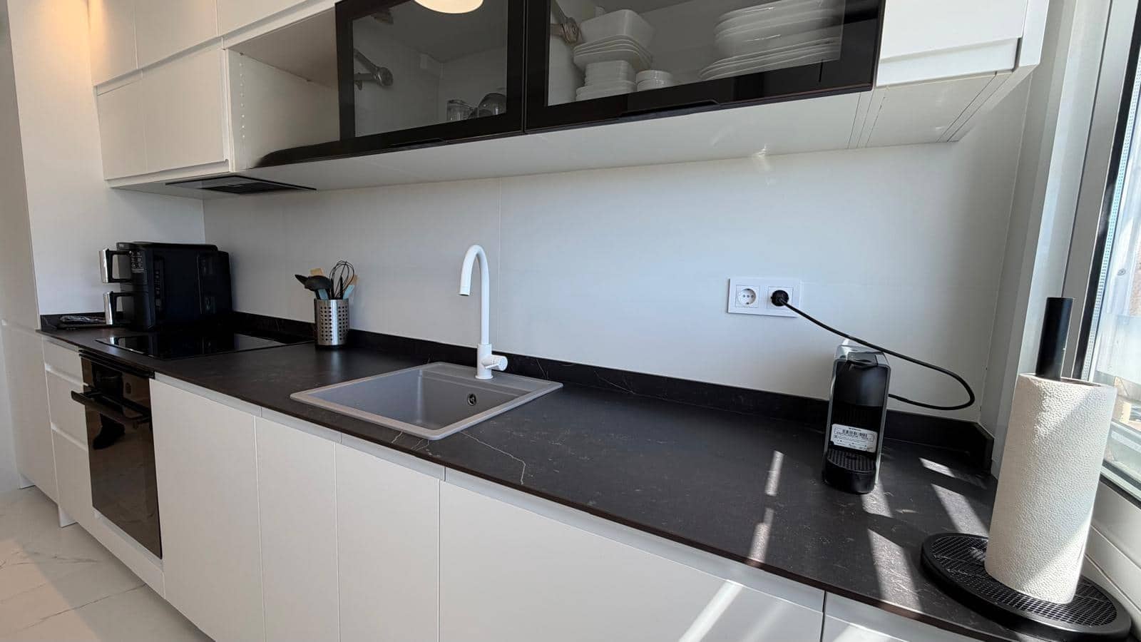 2 soveværelse Lejlighed til salg i Alicante by med swimmingpool garage - € 290.000 (Ref: 9788366)
