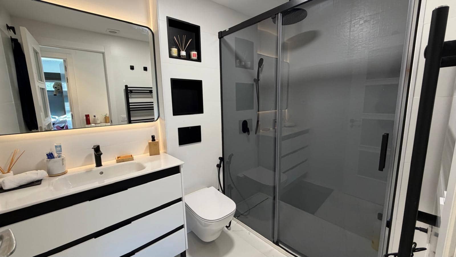 2 soveværelse Lejlighed til salg i Alicante by med swimmingpool garage - € 290.000 (Ref: 9788366)