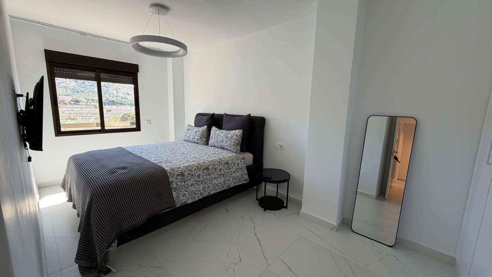2 soveværelse Lejlighed til salg i Alicante by med swimmingpool garage - € 290.000 (Ref: 9788366)