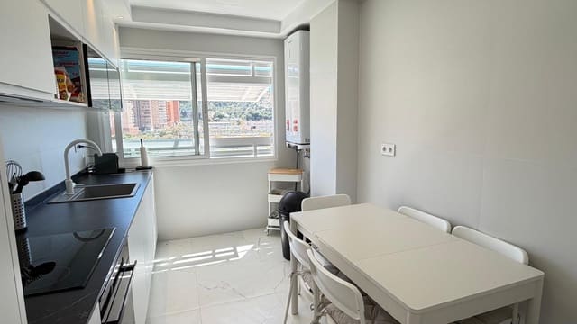 2 soverom Leilighet til salgs i Alicante by med svømmebasseng garasje - € 299 000 (Ref: 9788366)