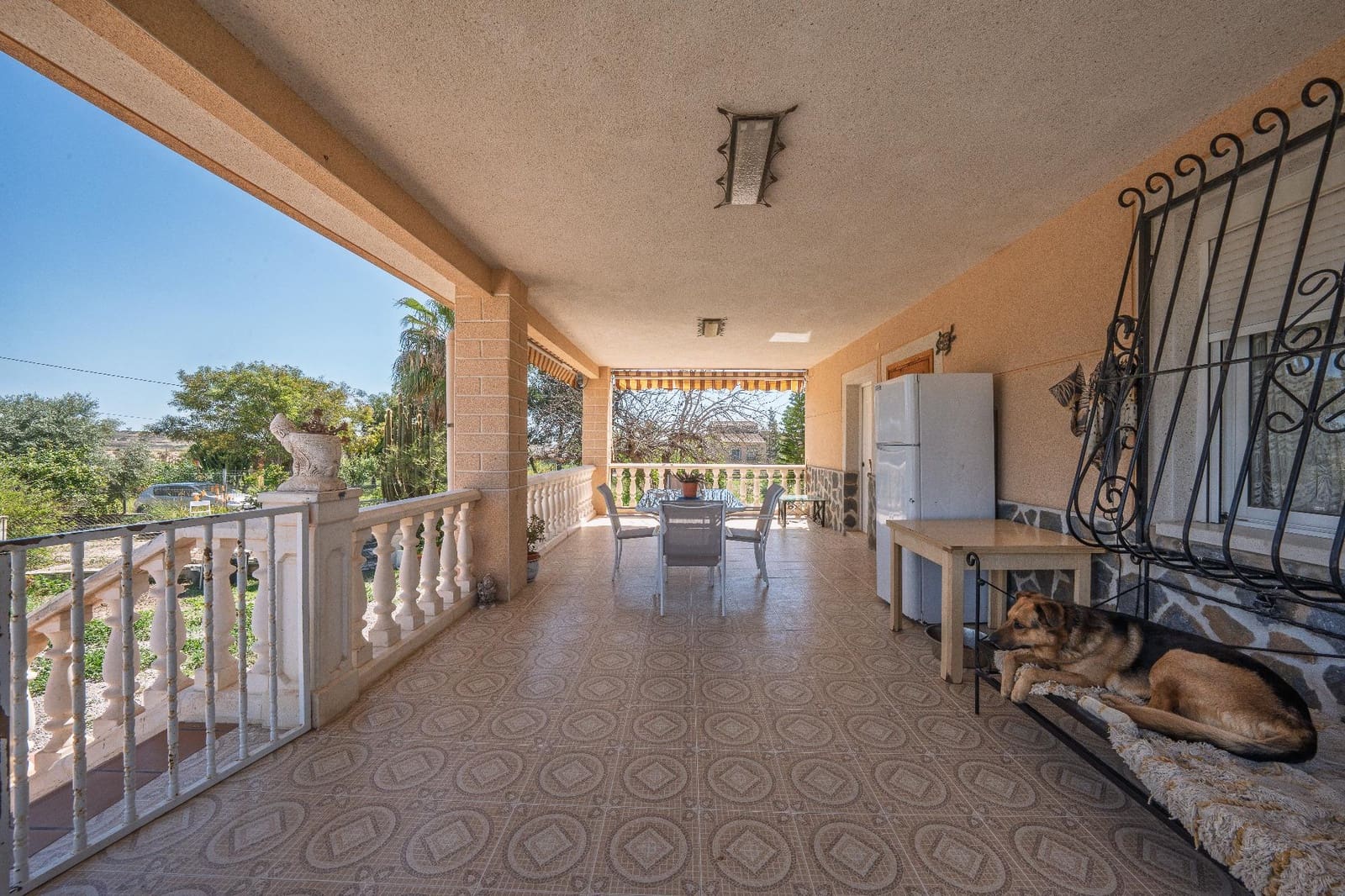 2 bedroom Villa for sale in Alicante / Alacant city with pool garage - € 290,000 (Ref: 9797046)