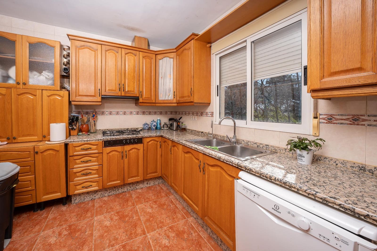 2 slaapkamer Villa te koop in Alicante stad met zwembad garage - € 290.000 (Ref: 9797046)