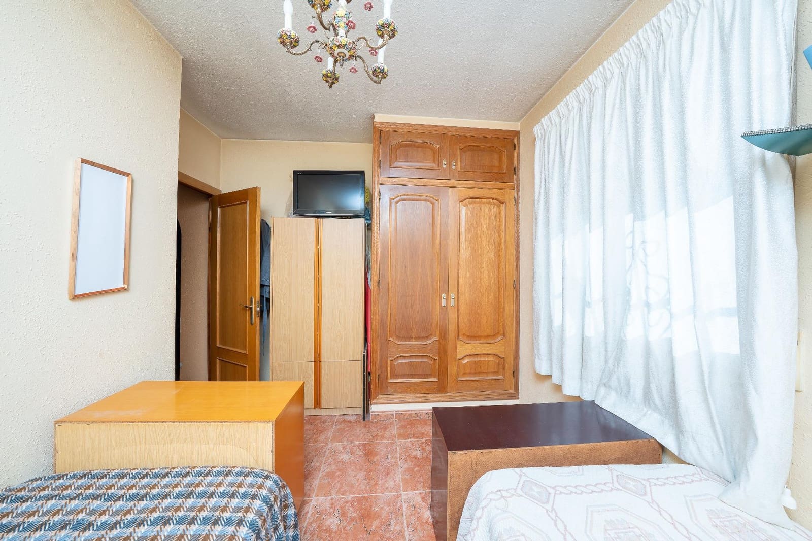 2 slaapkamer Villa te koop in Alicante stad met zwembad garage - € 290.000 (Ref: 9797046)