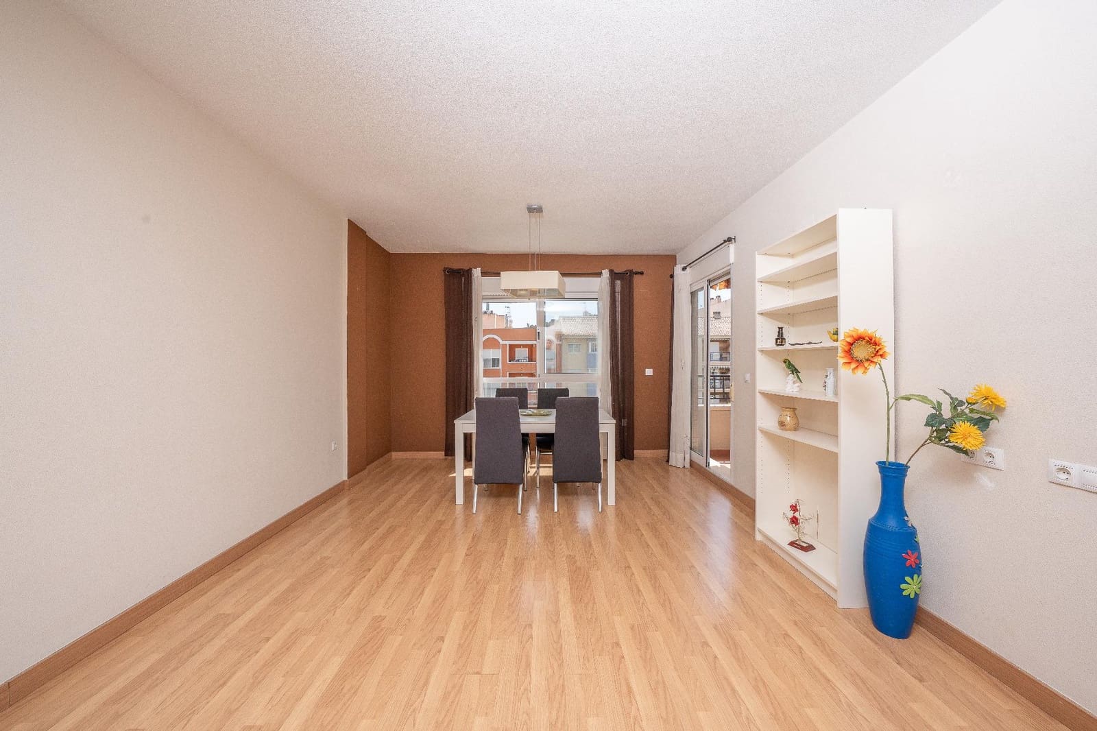 3 sovrum Lägenhet till salu i Aspe med garage - 199 900 € (Ref: 9799184)