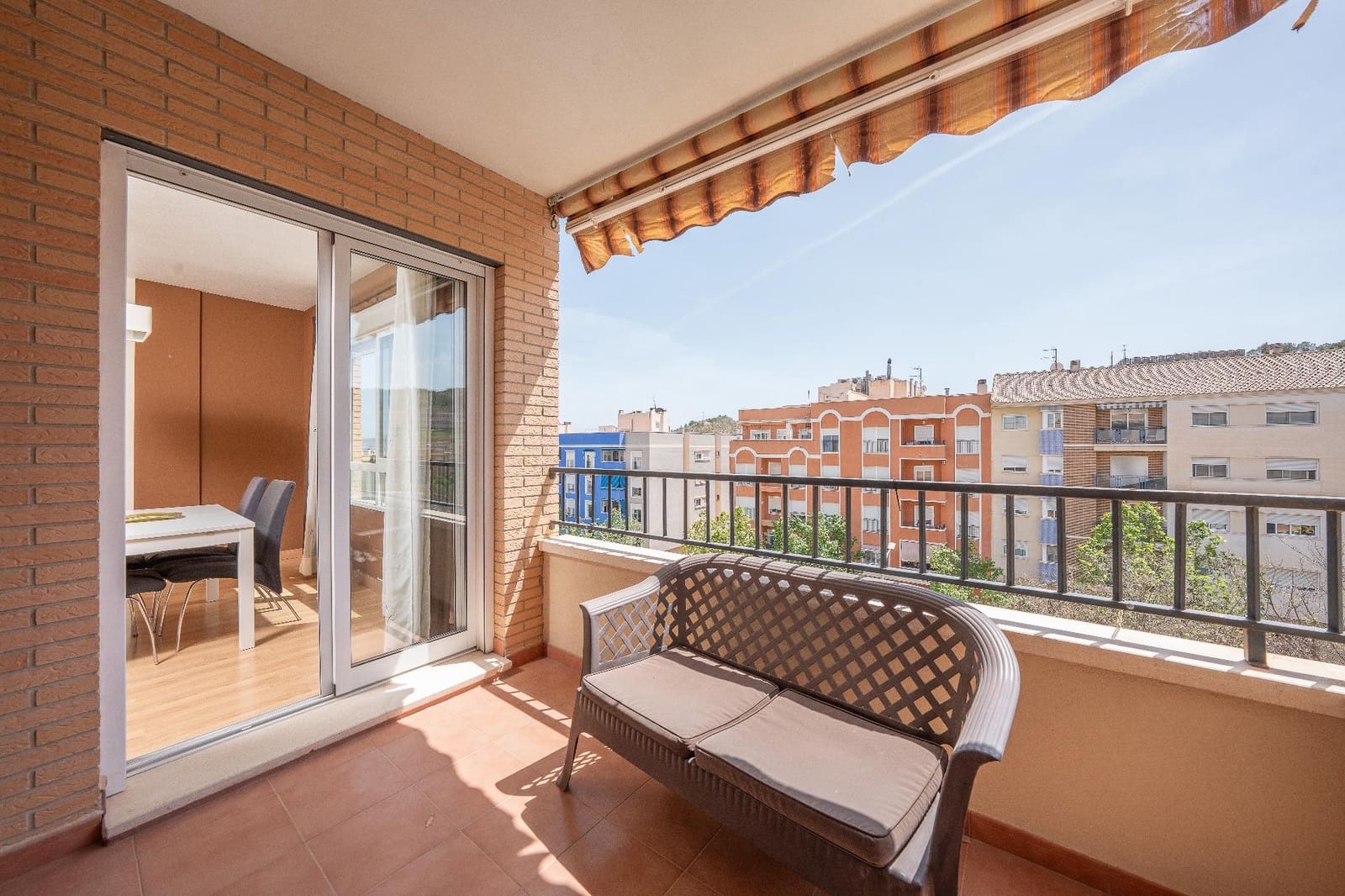 3 sovrum Lägenhet till salu i Aspe med garage - 199 900 € (Ref: 9799184)