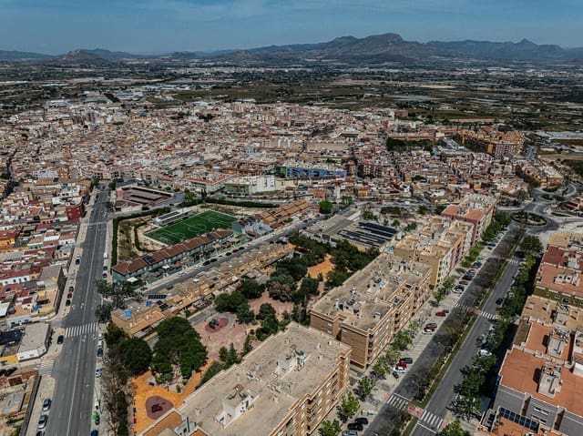 3 sovrum Lägenhet till salu i Aspe med garage - 199 900 € (Ref: 9799184)