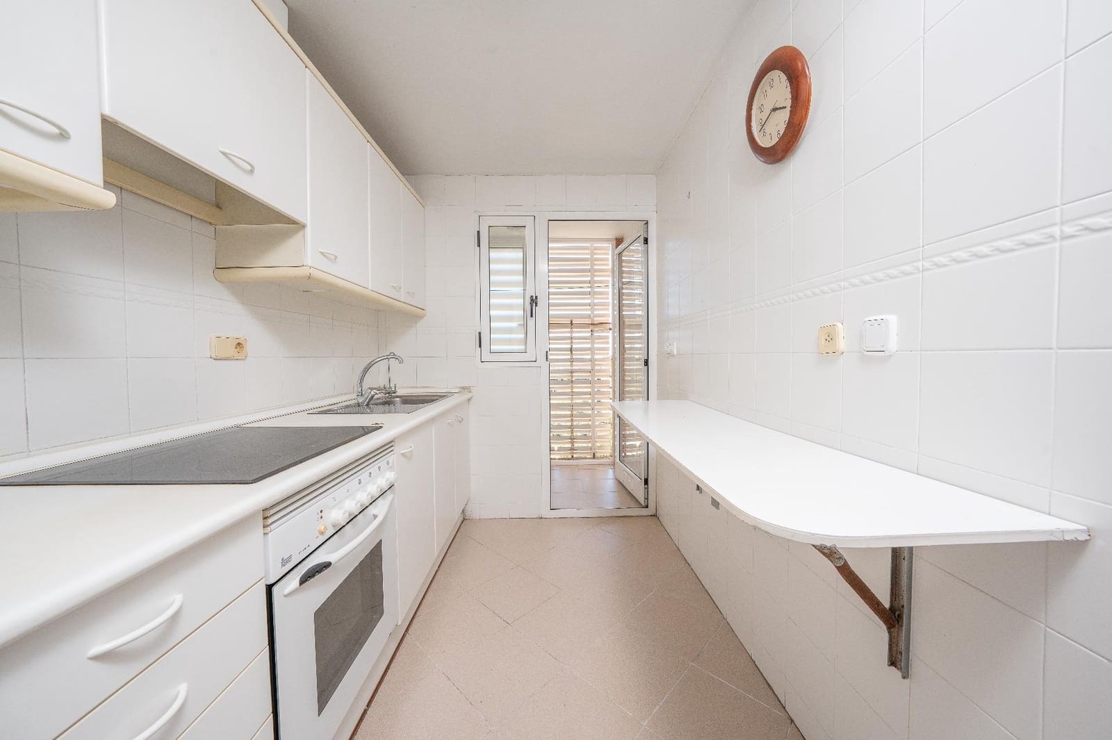 Piso de 2 habitaciones en Alicante / Alacant ciudad en venta con piscina garaje - 279.900 € (Ref: 9799185)