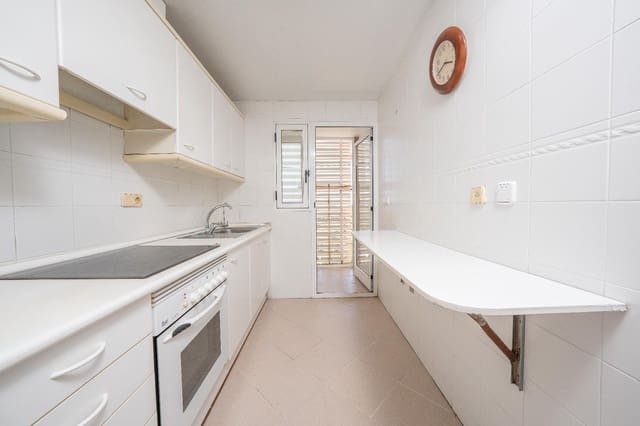 Piso de 2 habitaciones en Alicante / Alacant ciudad en venta con piscina garaje - 279.900 € (Ref: 9799185)