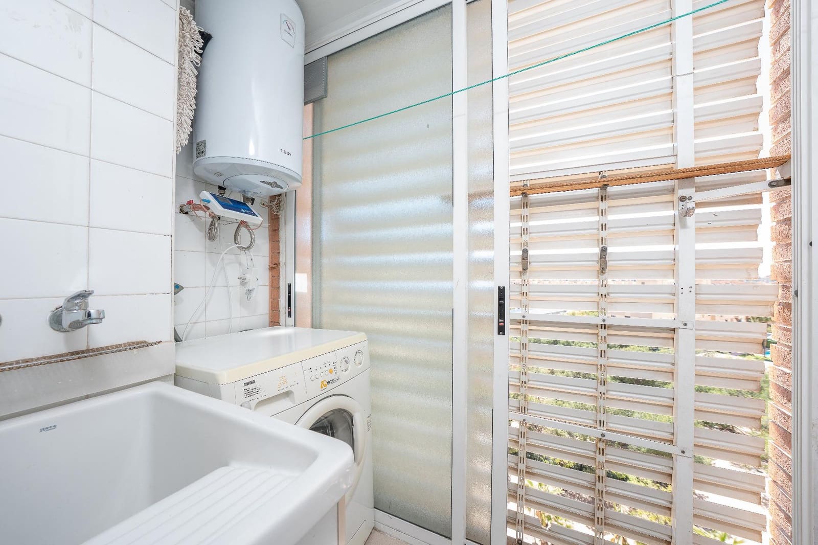 Piso de 2 habitaciones en Alicante / Alacant ciudad en venta con piscina garaje - 279.900 € (Ref: 9799185)