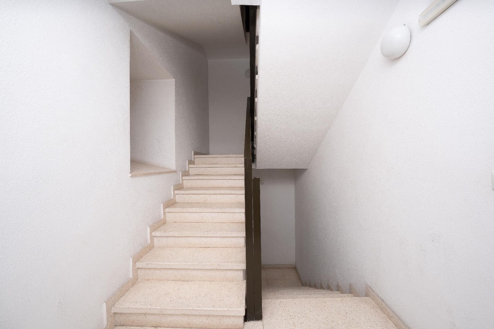 Piso de 2 habitaciones en Alicante / Alacant ciudad en venta con piscina garaje - 279.900 € (Ref: 9799185)