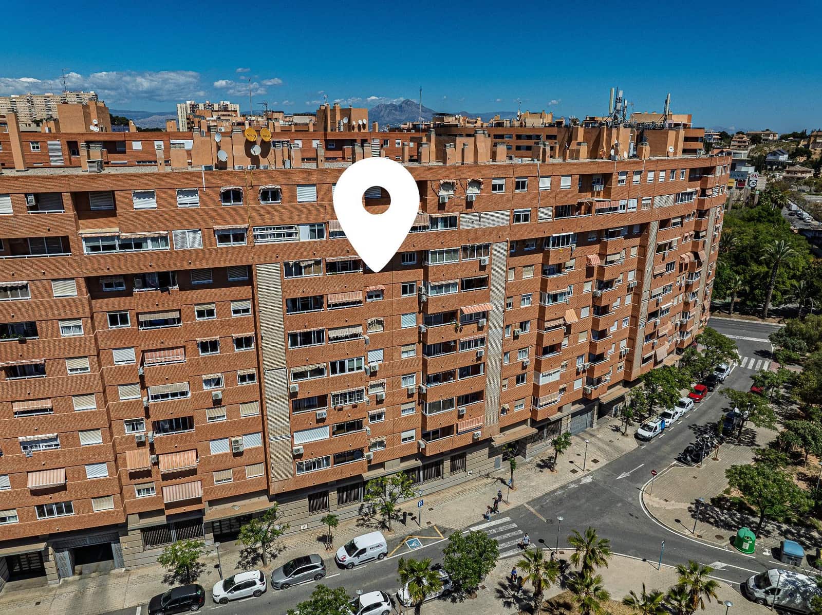 Piso de 2 habitaciones en Alicante / Alacant ciudad en venta con piscina garaje - 279.900 € (Ref: 9799185)