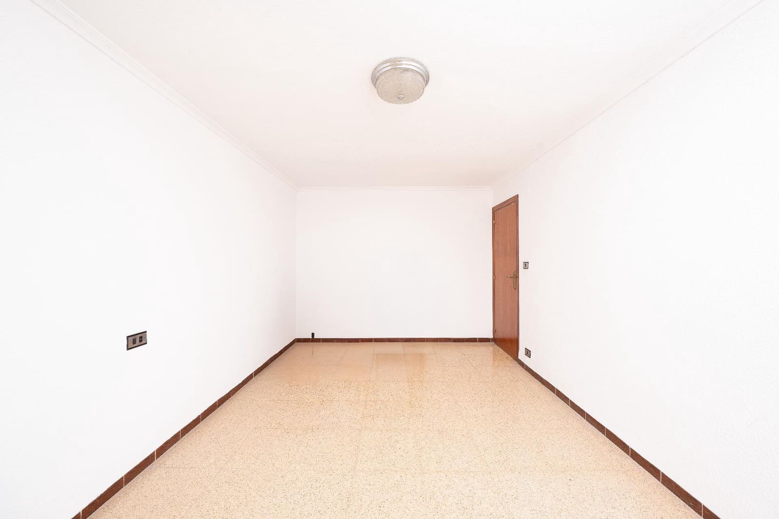 Chalet de 4 habitaciones en Elche / Elx en venta con piscina garaje - 550.000 € (Ref: 9799200)